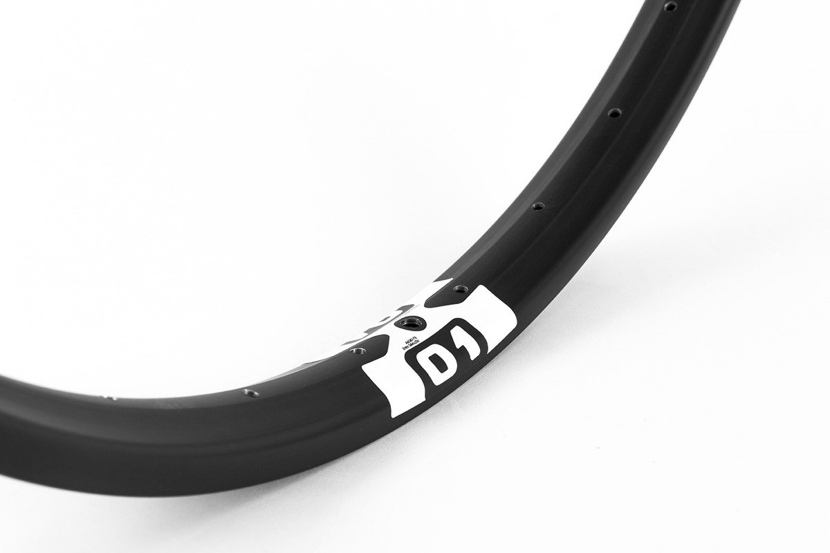 Obręcz Solar TRAIL 27.5" 32h Czarna