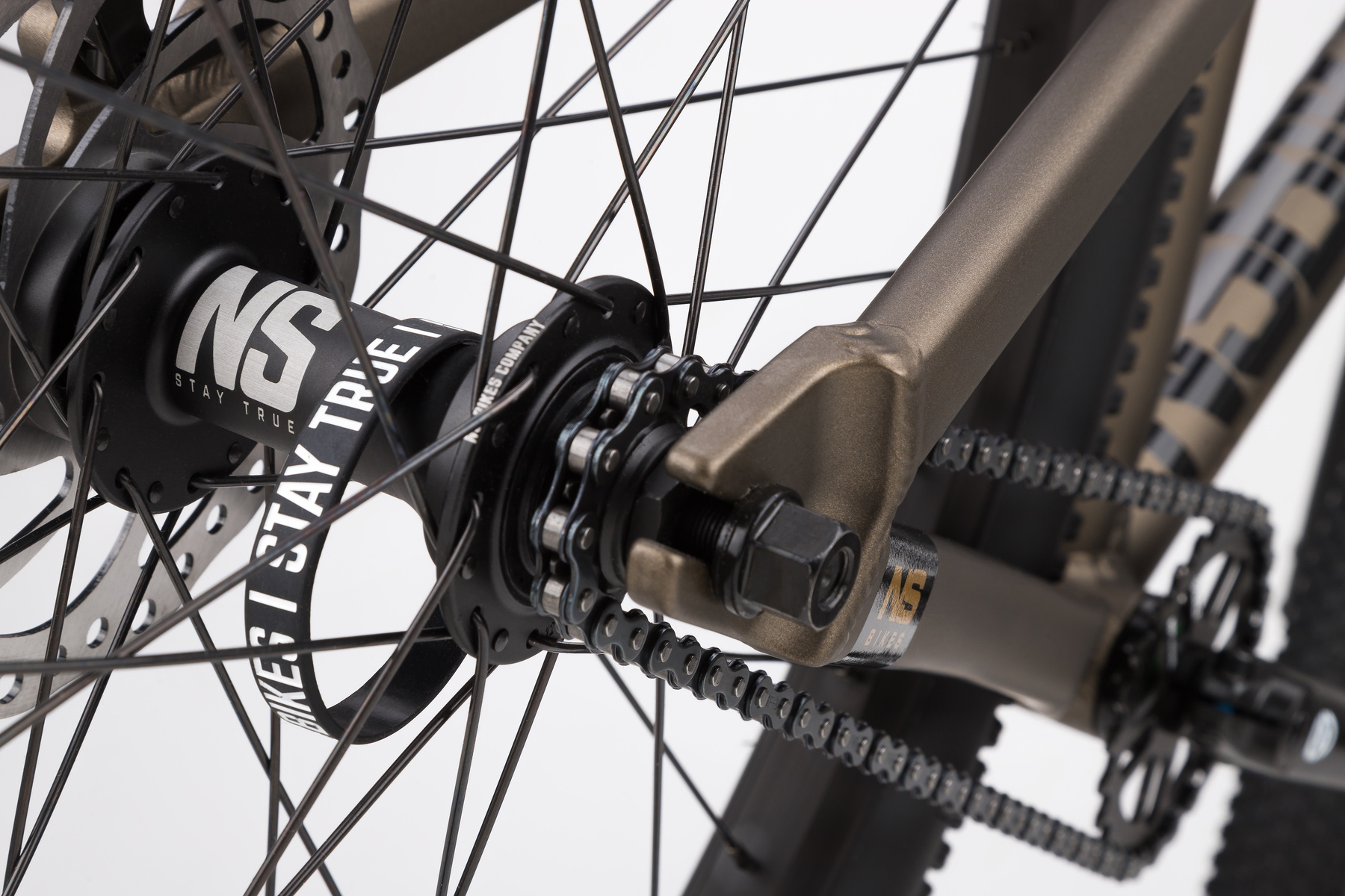 Rower NS Bikes Movement 3 26" Oliwkowy